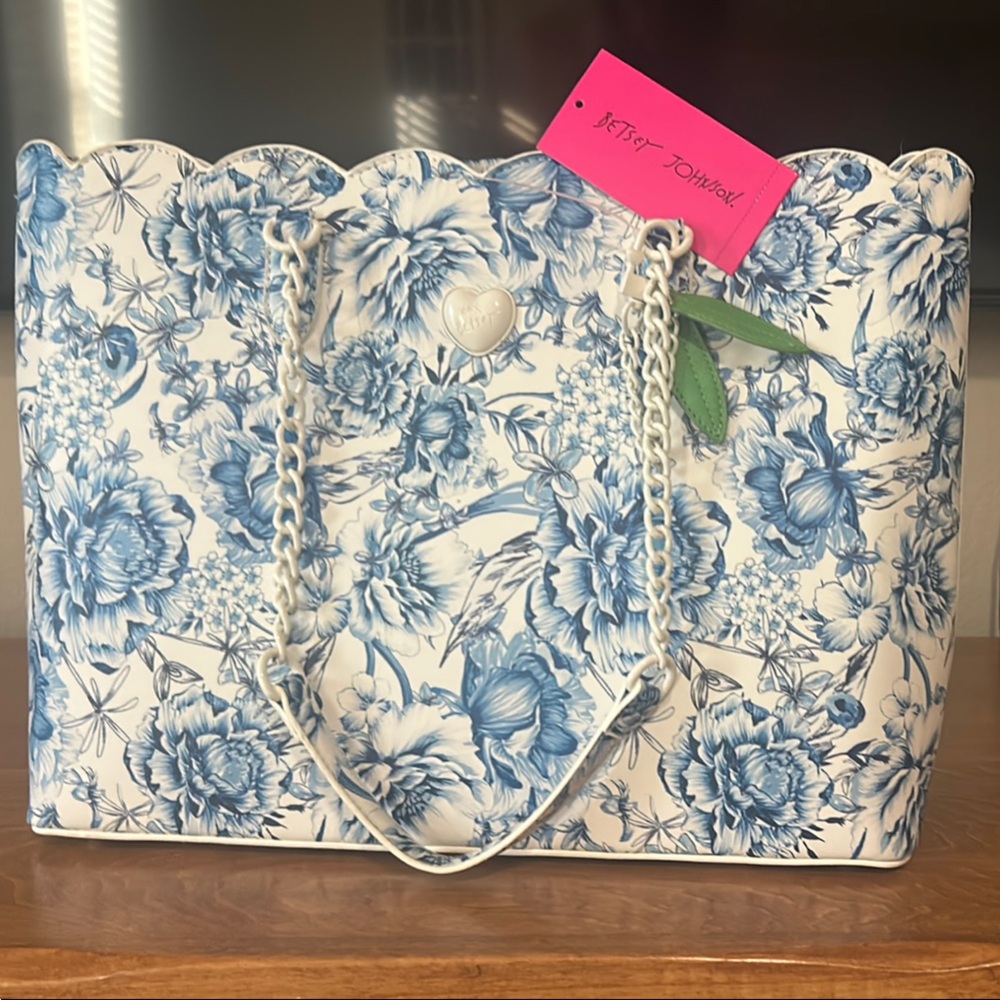 Betsey Johnson Blue Floral Scalloped Edge Tote Bag w/ Chain Straps | NWT